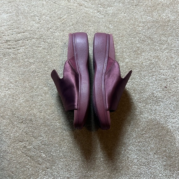 Vionic Monica Platform Women's Burgundy Shiraz Satin Slide Sandals Size 6 - Picture 6 of 9